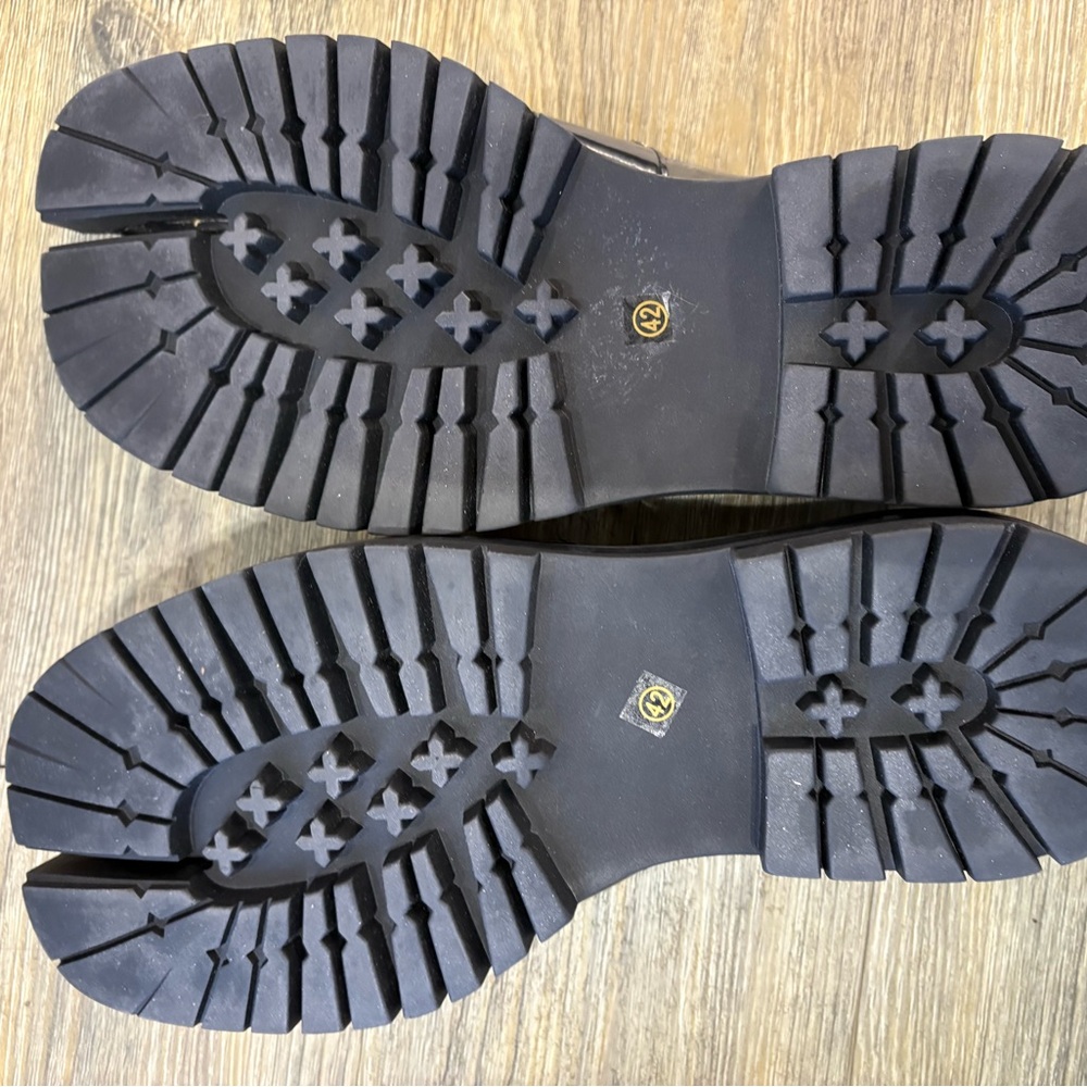 Tabi Loafers